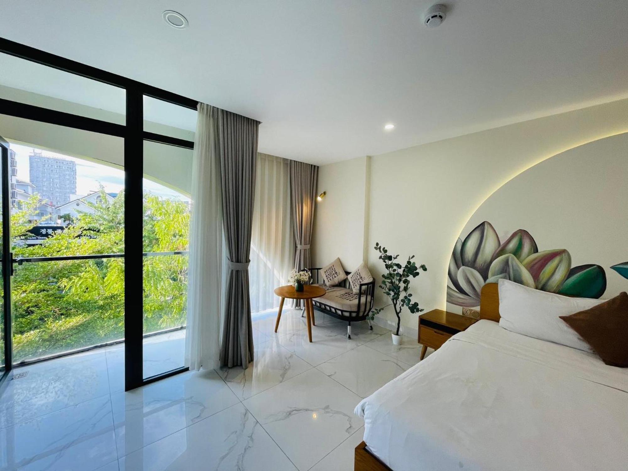 Maple Suite Hotel & Apartment Da Nang Exterior photo